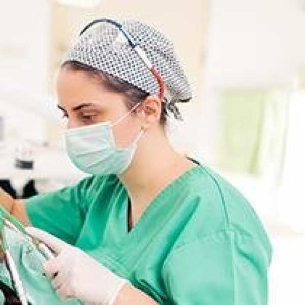 Clinictor - Dent Medica - Dr Adela Rohnean