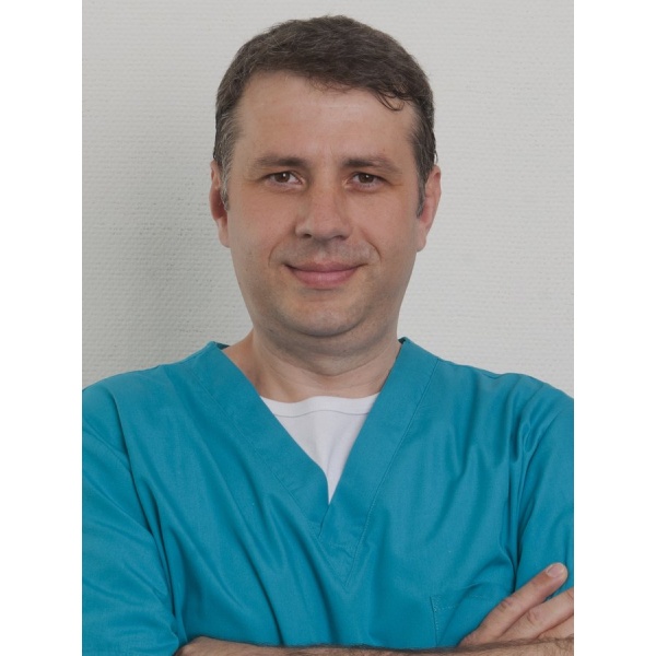 Clinictor - Velvet Dental - Dr Adrian  Negrila