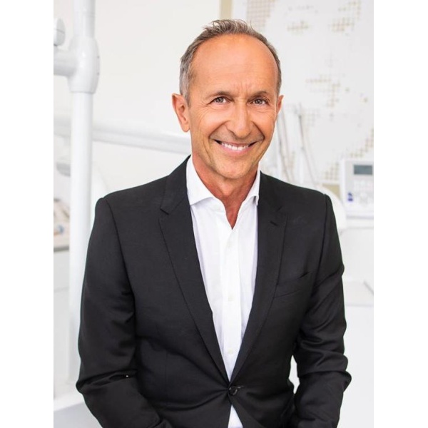 Clinictor - Fehér Dental Team - Dr Ákos Fehér