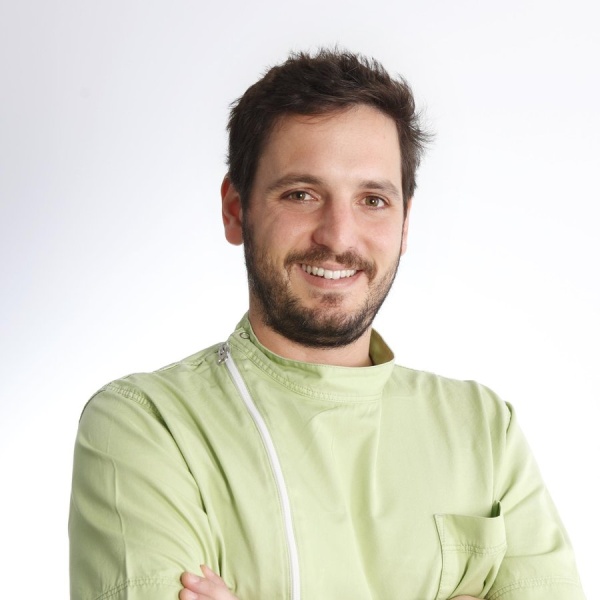 Clinictor - Dental Clinic Herrera - Dr Alejandro Herrera