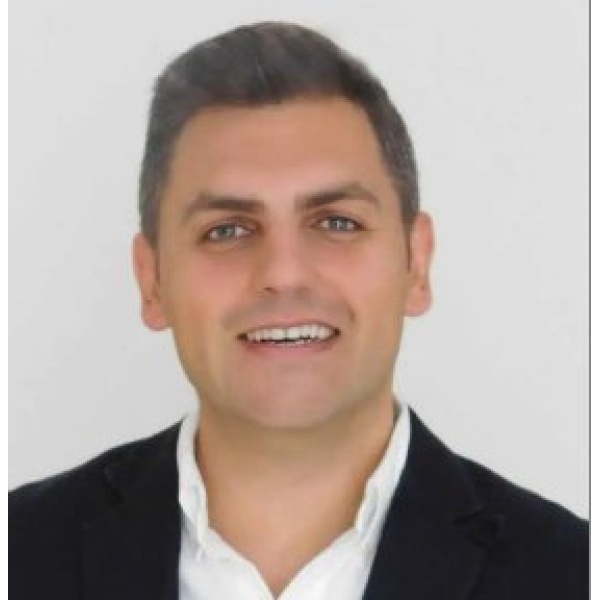 Clinictor - Oaks Dental Practice - Dr Alla Aldaadaa