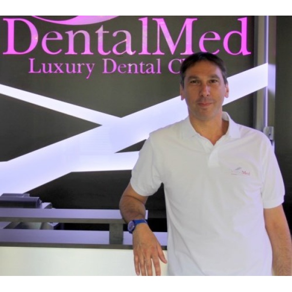 Clinictor - DentalMed Luxury Dental Clinic - Dr Amiel Stroianu