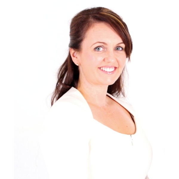 Clinictor - East Brisbane Dentists - Dr Amy Daley
