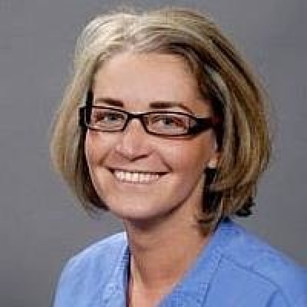 Clinictor - Dental Hungary - Dr Andrea Badonyi