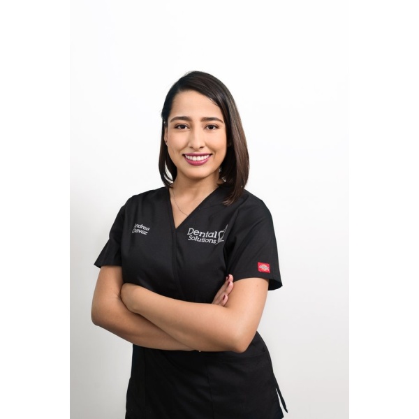 Clinictor - Dental Solutions - Dr Andrea Chavez