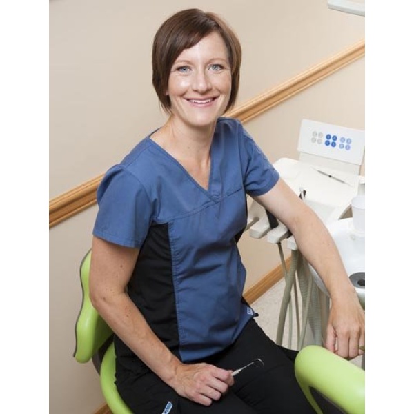 Clinictor - Southdale Square Dental Centre - Dr Anita Glockner