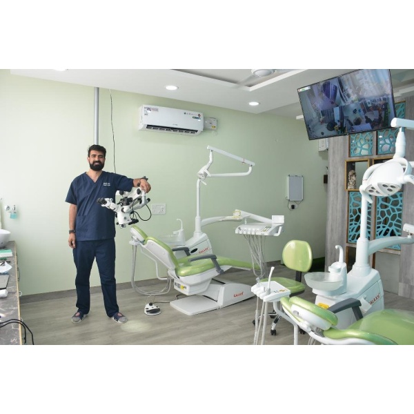Clinictor - Roots And Crown Microdentistry - Dr Ankur Vats