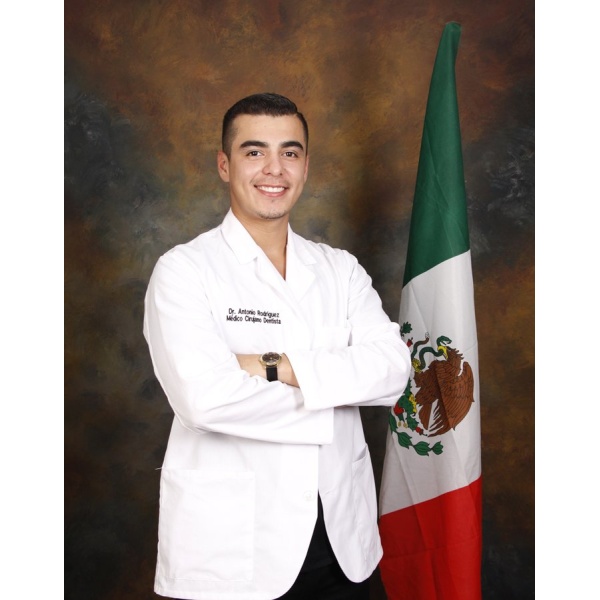 Clinictor - Dental World Dental Centers - Dr Antonio Rodriguez C.