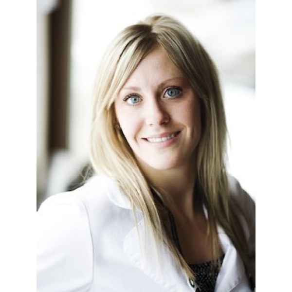Clinictor - Saskatoon Smiles - Dr Ashley Slovack