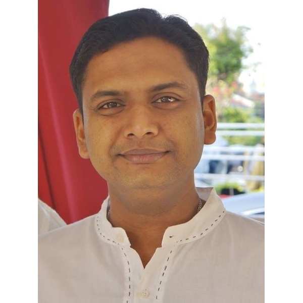Clinictor - The Dentist QHC - Dr Bala Saravanan