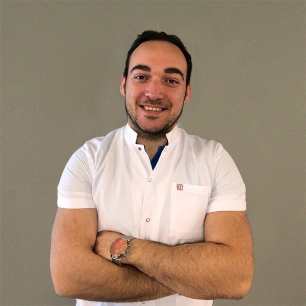 Clinictor - Öğüt İstanbul Etiler Oral and Dental Health Polyclinic - Dr Batuhan Türker