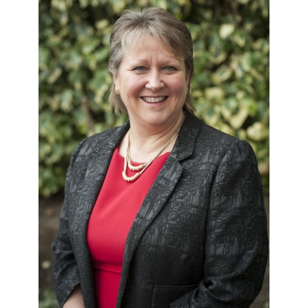 Clinictor - Queen Victoria Hospital - Dr Beryl Hobson