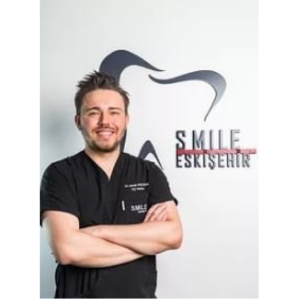 Clinictor - Smile Eskişehir Ağız ve Diş Sağlığı Polikliniği - Dr Burak Akçoral