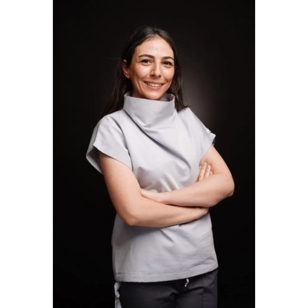 Clinictor - Yeni Dental Esteti̇k Center - Dr Cansu  UZUN