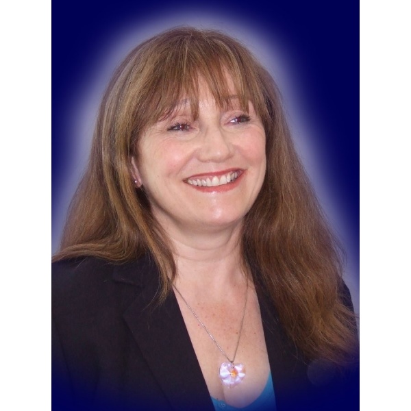 Clinictor - The Natural Face at Unique Hair & Beauty - Dr Carolyn Green