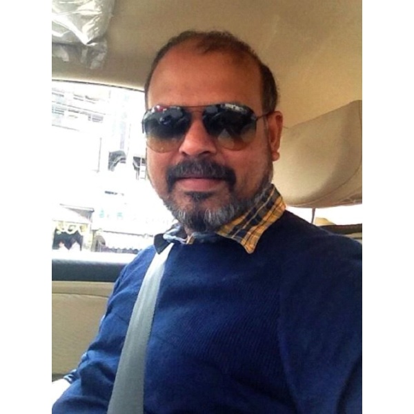 Clinictor - SmilesOn Dental Clinics Immediate loading implants - Dr CHAKRADHAR  A