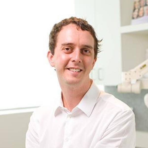 Clinictor - The Skin Lab - Dr Chris Watson
