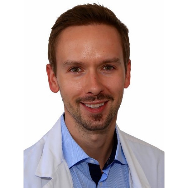Clinictor - Hamilton Mountain Dental Group - Dr Christopher Sims