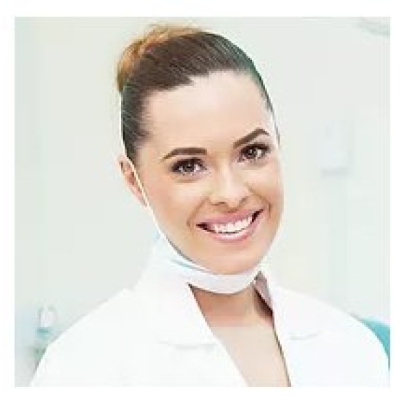 Clinictor - Dentic Dental - Dr Claudia Araujo
