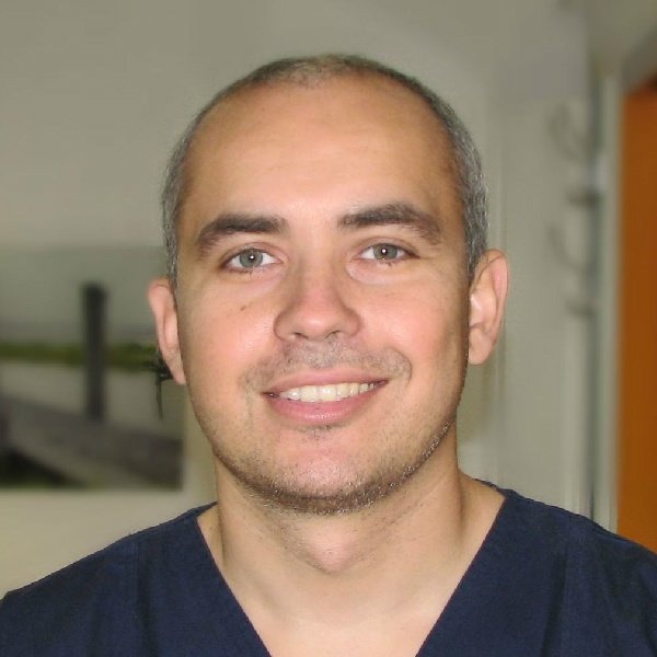 Clinictor - Dental Charm Dr. Enachescu - Dr Cristian Enachescu