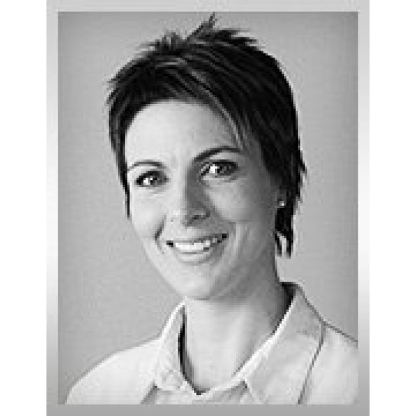Clinictor - Implantabroad - Dr Csilla Gáspár