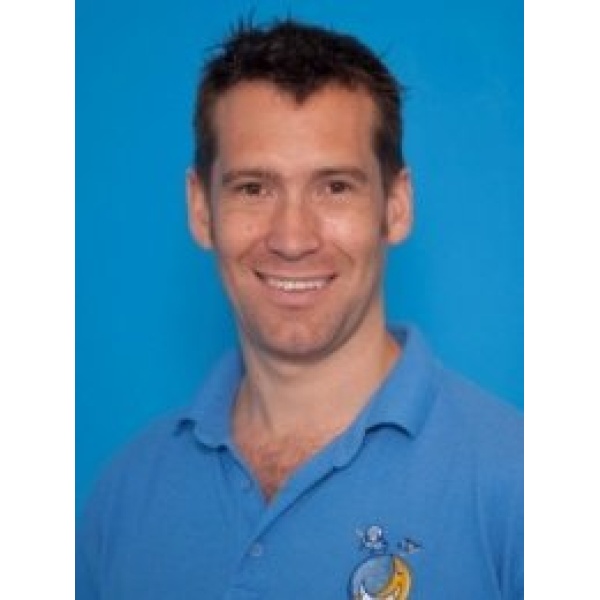 Clinictor - Half Moon Dental Centre - Dr Daniel Hopkins