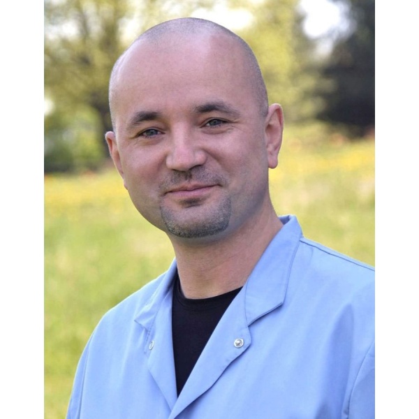 Clinictor - Allmedica - Dr Dariusz Cichostępski