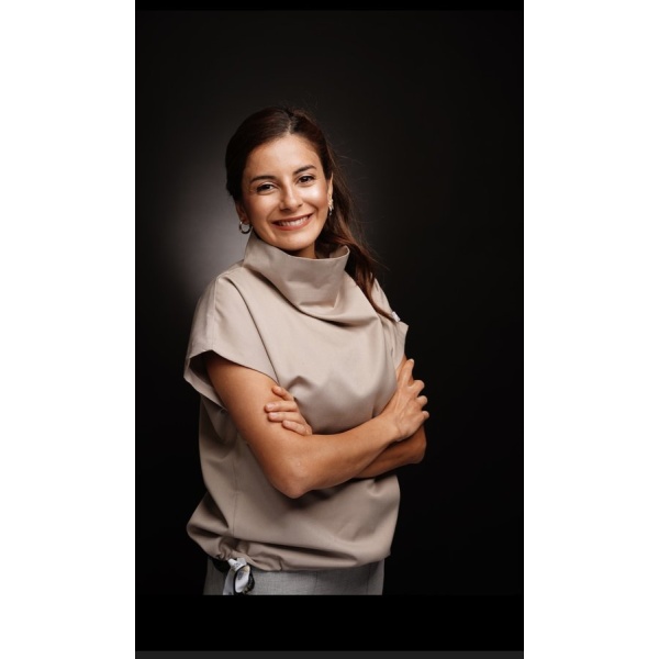 Clinictor - Yeni Dental Esteti̇k Center - Dr Demet  Horoz