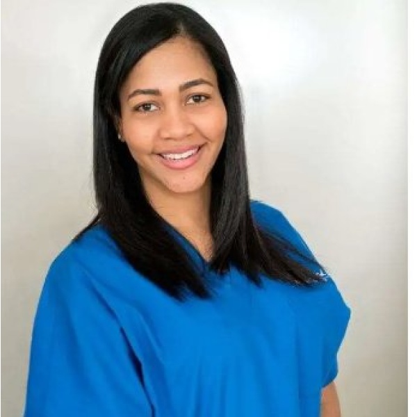 Clinictor - Clinica Ford Dental Spa - Marbella - Dr Deyka Montenegro