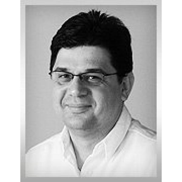 Clinictor - Implantabroad - Dr Donát Szűcs