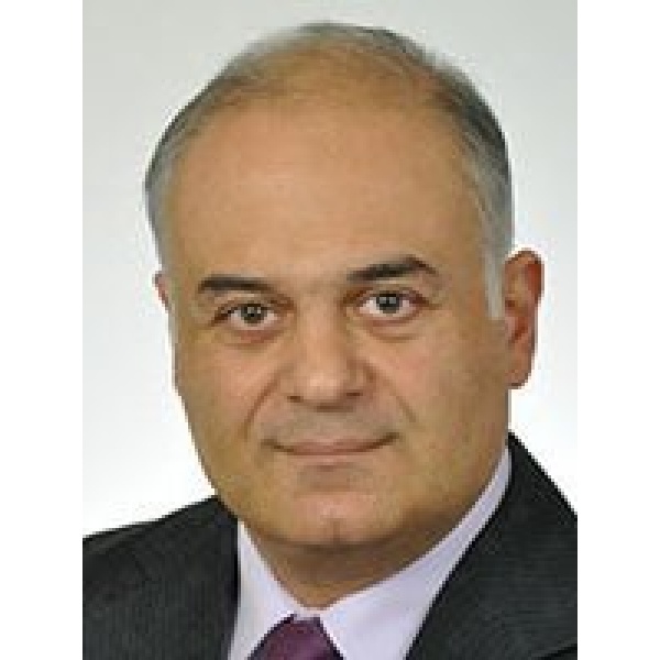 Clinictor - Uśmiech Zdrowia - Łowicka - Dr Ehtesham Beheshty Kazerooni