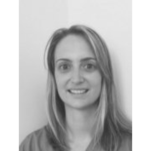 Clinictor - Clavell-Bate and Nephew Dental Surgeons - Dr Elaine Clavell-Bate