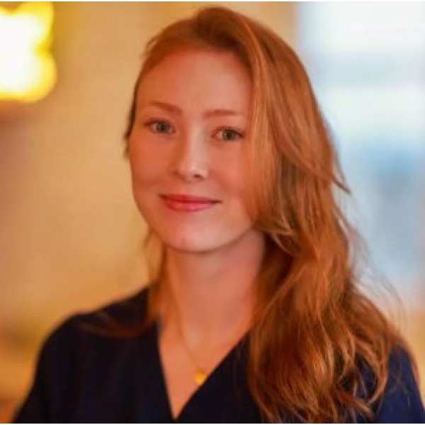 Clinictor - Canova London - Dr Ellie Band
