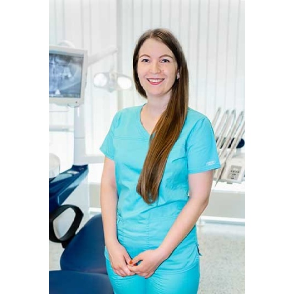Clinictor - Save on Dental Care - Budapest - Dr Emese Pap