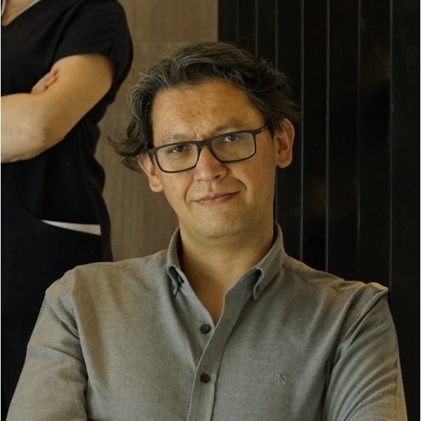 Clinictor - ON7 Dental Clinic - Dr Emre Cimen