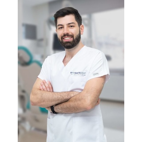 Clinictor - TrakyaDent Dental Health Center - Dr Emre Pandar