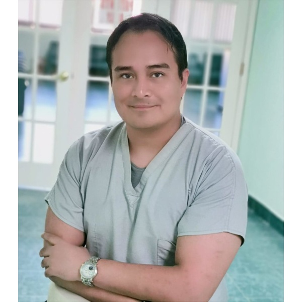 Clinictor - Dr Chio Dental Clinic - Dr Erick Ramírez
