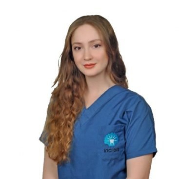 Clinictor - İnci Diş - Dr Esengül Cincil