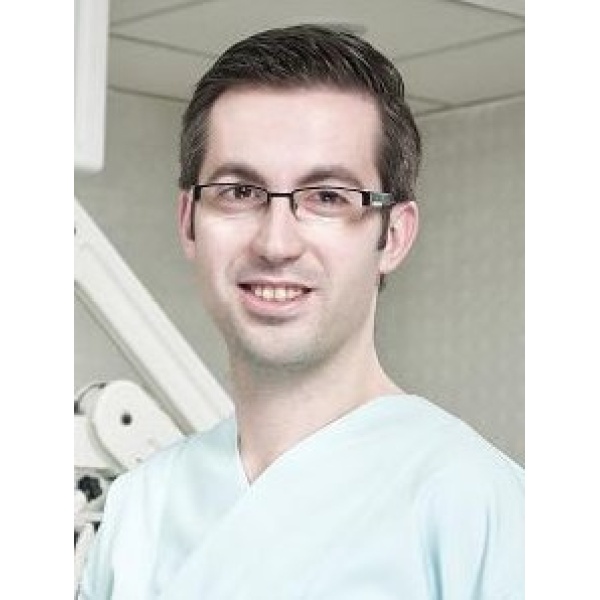 Clinictor - Turkey Dental Tourism - Dr Eser Elemek