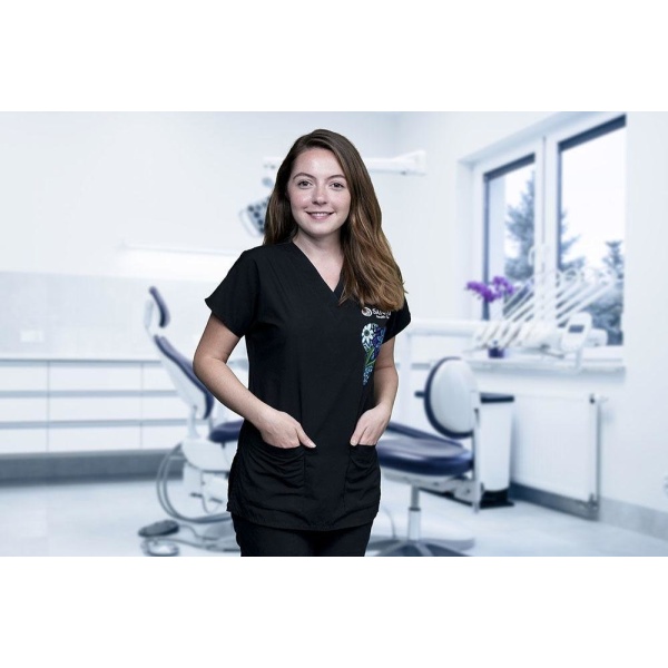 Clinictor - Sanita Dental Hospital - Dr Esra Hacioğlu