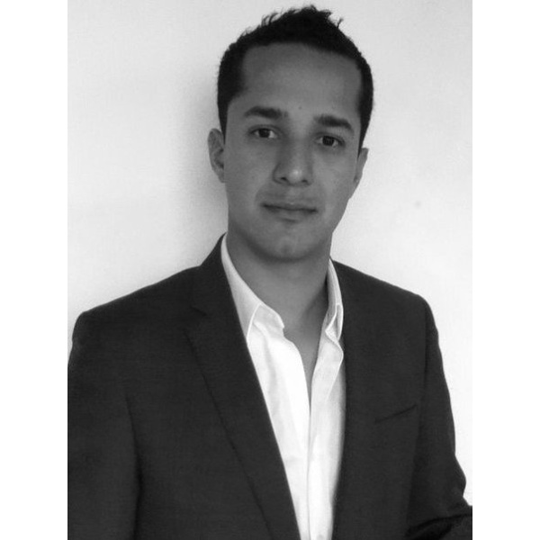 Clinictor - Bokanova Dental Center - Dr Esteban Barragan Jr