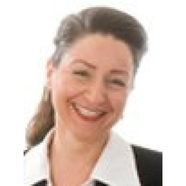 Clinictor - Cowbridge Dental Care - Dr Eszter Kigyóssy