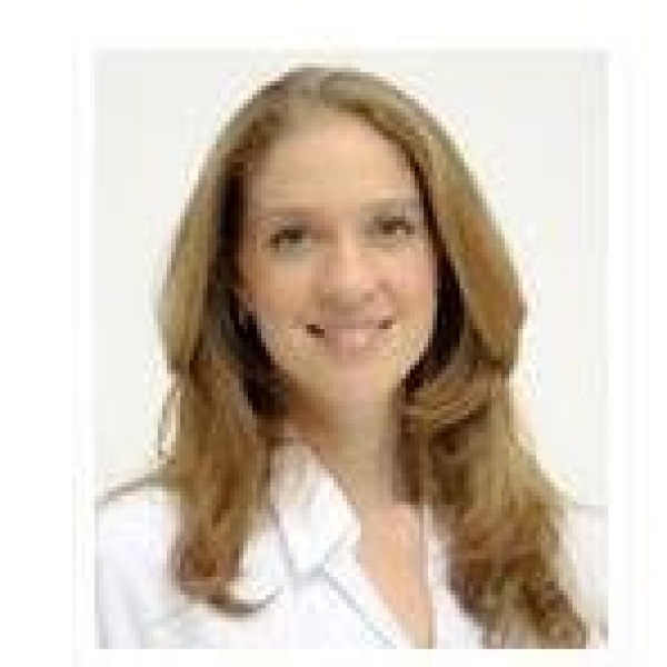 Clinictor - Loaiza and Meneses - Clínica de Especialidades Dentales - Dr Evelyn Loaiza