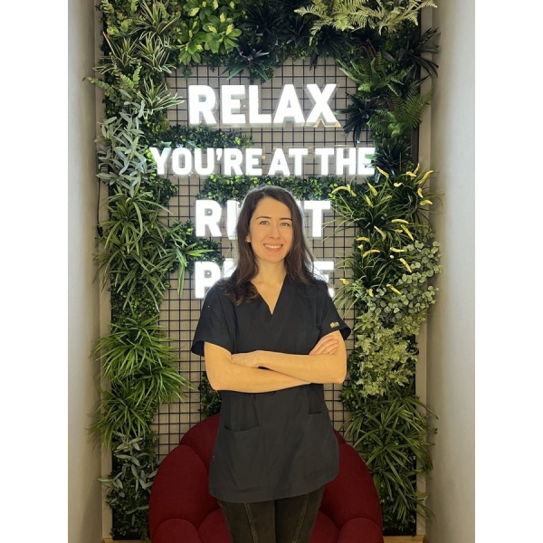 Clinictor - İstanbul Diş Akademisi - Dr Ezgi Yazar