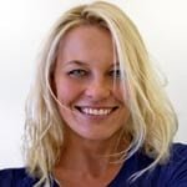 Clinictor - Dental Clinic In Budapest - Dr Fazekas Nóra