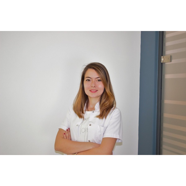 Clinictor - Platinum Ağız Ve Diş Sağlığı Polikliniği (Platinum Dental Clinics) - Dr Gizem  Kocaman
