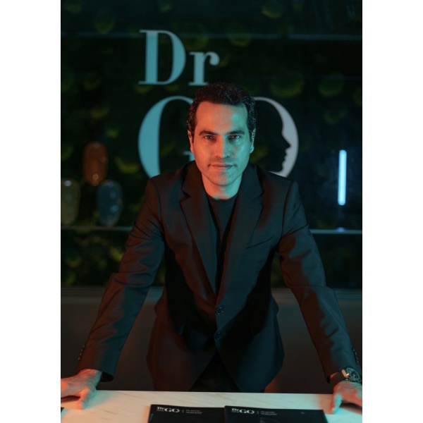 Clinictor - HairNeva Hair Transplant by Assoc. Prof. Dr. Güncel Öztürk - Dr Güncel Öztürk