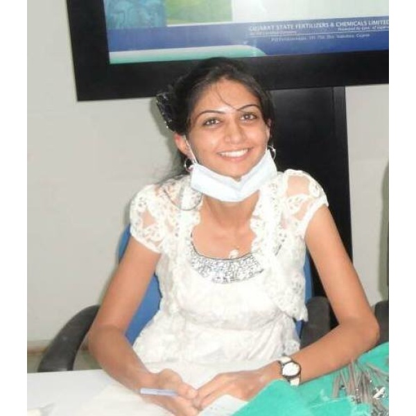 Clinictor - Dr. Bharat Katarmal - A Family Dentist - Dr Gunjan Mansuria