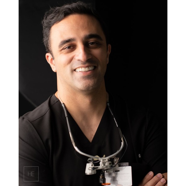 Clinictor - R&H Dental Clinic - Dr Hami Eghdamian