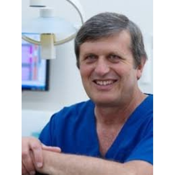Clinictor - Brooklands Dental Clinic Ltd - Dr Hennie Van Jaarsveld